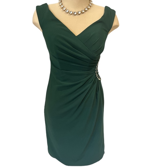 OLEG CASSINI Dress Size 4 Juniper Green Crepe Off Shoulder With Embellishments - Picture 6 of 14